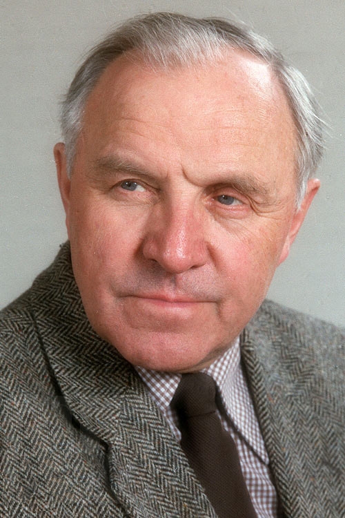 Михаил  Ульянов ()